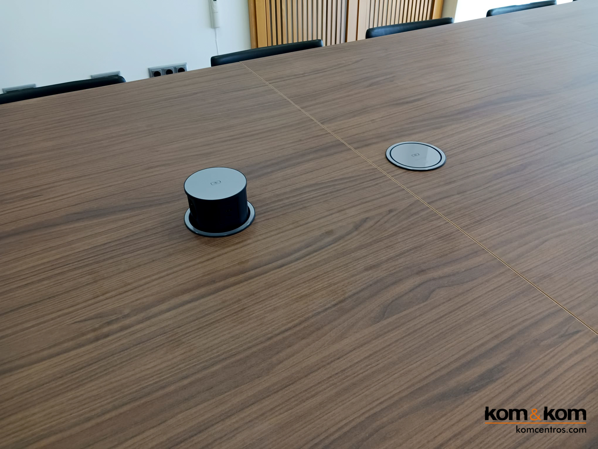 mesa de reuniones juntas madera moderna